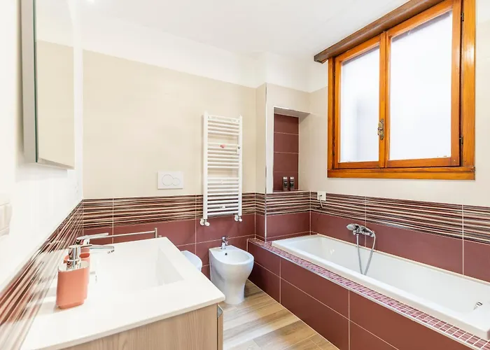 Parco Degli Acquedotti 2bedroom *